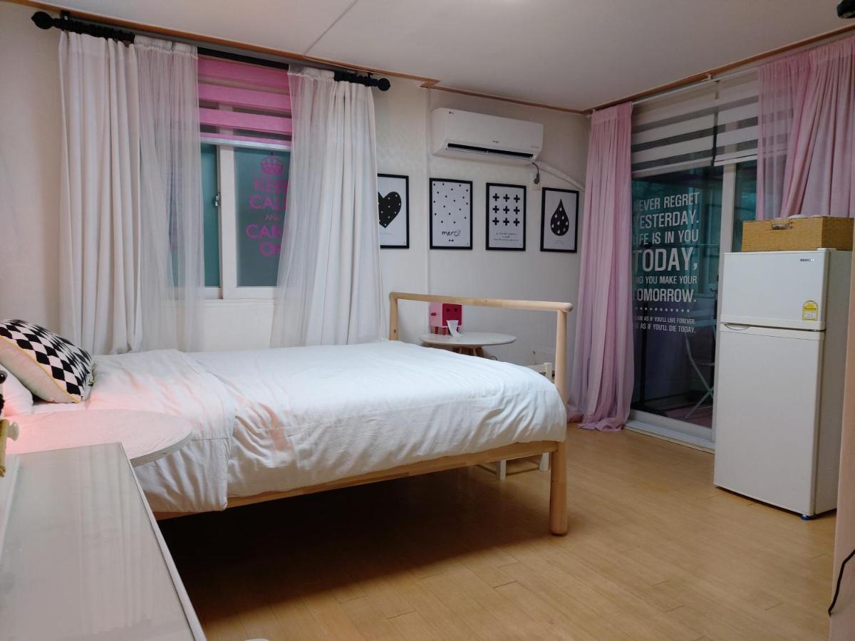Han River Residence & Guesthouse Szöul Kültér fotó